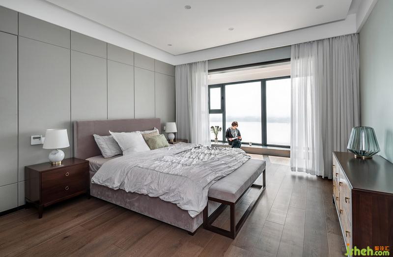 室內(nèi)設(shè)計(jì)師