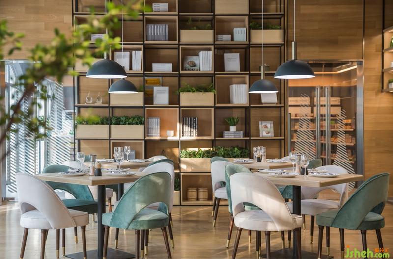 室內(nèi)設(shè)計師